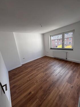 Foto - Renovierte 2-Zimmer Wohnung in Heppens - sofort verfügbar!