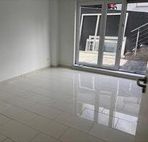 Helle 3-Zimmer-Wohnung UG mit Terrasse in Nürtingen-Neckarhausen