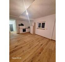 2 Zimmerwohnung - 690,00&nbsp;EUR Kaltmiete, ca.&nbsp; 49,00&nbsp;m&sup2; in Altenmarkt an der Alz (PLZ: 83352)