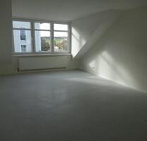 3,5 Zimmer DG-Wohnung in Sinzing-Viehhausen zu vermieten