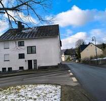 7 Familie Hause zu verkaufen - 300.000,00&nbsp;EUR Kaufpreis, ca.&nbsp; 584,00&nbsp;m&sup2; in Niederwörresbach (PLZ: 55758)