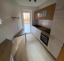 Rollstuhlgerechte Wohnung in gepflegtem Haus mit Balkon und Fahrstuhl - Zwickau Neuplanitz