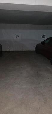 Foto - GarageGaragenstellplatz mit Tor und Fernbedienung