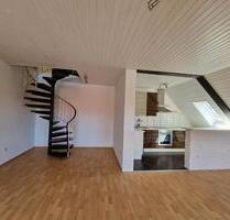 Helle, moderne Maisonette Wohnung mit Einbauküche + Balkon - Pfungstadt