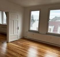 Renovierte 2 Zimmer-Dachgeschosswohnung in der Warmsdorfstr. NMS! - Neumünster Böcklersiedlung