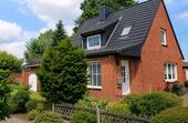 Foto - Wohnen in Husum-Rödemis – Einfamilienhaus mit Garten und Carport