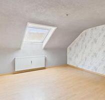 Dachgeschosswohnung in Geislautern zu Vermieten - Völklingen