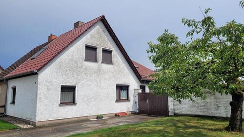 Foto - Charmantes Raumwunder mit Riesen-Garten & Ausbaupotenzial