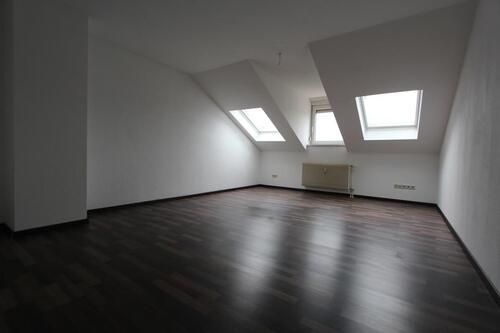Foto - Helle Dachgeschosswohnung im Herzen der Stadt mit Küche