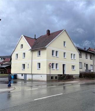 Foto - Vielseitig nutzbares Mehrparteienhaus