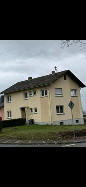 Foto - Helle 4 Zimmer Wohnung 1.OG - 690,00&nbsp;EUR Kaltmiete, ca.&nbsp; 80,00&nbsp;m&sup2;