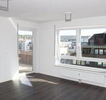 Große Wohnung in Stuttgart ab sofort frei