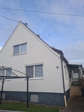 Foto - Einfamilienhaus mit kleinem Garten zu vermieten