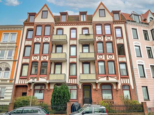 Foto - Großzügige 2-Zimmer-Altbauwohnung, Stadtnah, Dielenfußboden, moderne EBK