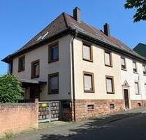 Schönes Zweifamilienhaus mit Potenzial - Pirmasens