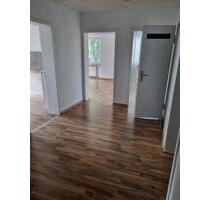 Wohnung mit eigenem Vorgarten - 955,00 EUR Kaltmiete, in Dortmund (PLZ: 44143) Brackel