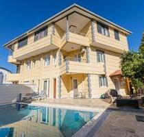 Doppelhaus mit Pool und Garten in Belek Kadriye Türkei - Goch