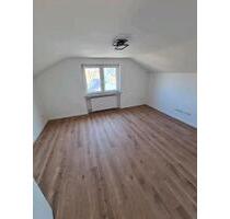 Frisch renovierte 2 ZKB Dachgeschosswohnung - Fulda Fulda-Galerie