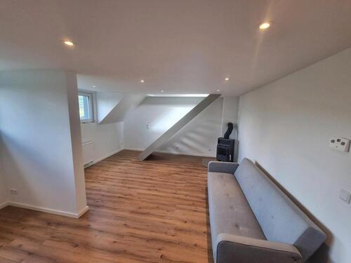 Foto - Wunderschöne Dachgeschoss-Wohnung im Grünen und ruhiger Lage!