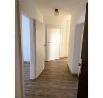 2-RAUM WOHNUNG IN MARKRANSTÄDT - 478,00&nbsp;EUR Kaltmiete, ca.&nbsp; 58,00&nbsp;m&sup2; in Markranstädt (PLZ: 04420)