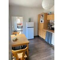 WG Zimmer mit eigenem Bad! - 265,00&nbsp;EUR Kaltmiete, ca.&nbsp; 122,00&nbsp;m&sup2; in Coburg (PLZ: 96450)