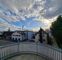 MODERNE, VOLLSTÄNDIG SANIERTE MAISONETTEWOHNUNG MIT SÜDBALKON - Eltville am Rhein