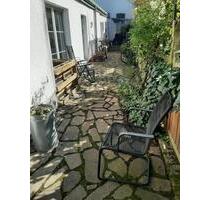 Besonderes Garten-Loft, ca. 78 m², EG mit Gartenhof - Köln-Weiden