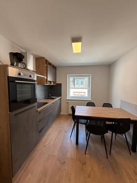 Foto - Schöne frisch sanierte 2 Zimmerwohnung (ohne Küche und Möbel)