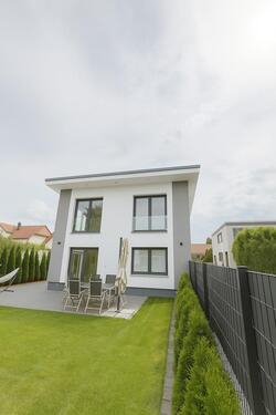 Foto - neuwertiges modernes Einfamilienhaus aus 2022 ⭐️