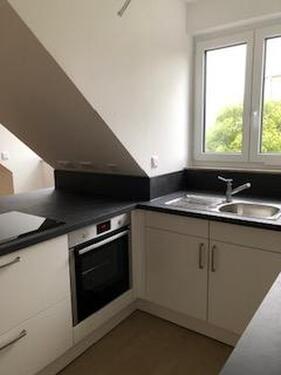 Foto - neuwertige gehobene 2 Zi-Whg, 63 qm, EBK, Badew., DG, Cadolzburgerstr.Fürth Rednitzauen