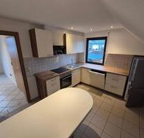 Attraktive 2-Zi. DG-Wohnung mit Loggia - Leiningen