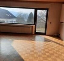 5 Zimmerwohung zu vermieten mit Balkon, Terrasse und Garage - Breitscheid