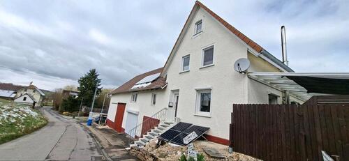 Foto - Freistehendes Einfamilienhaus zu verkaufen. In Meßkirch.
