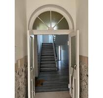 Große 5-Zimmer-Wohnung mit toller Raumaufteilung - Bremerhaven