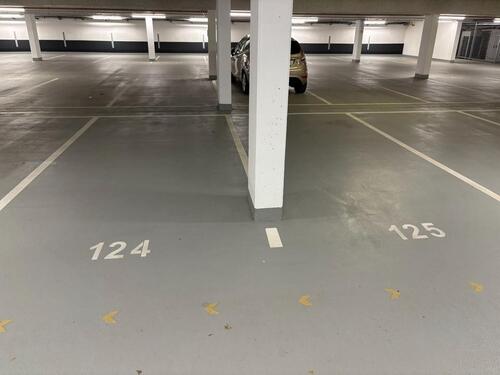 Foto - Tiefgaragen-Stellplatz - 100,00&nbsp;EUR Miete,