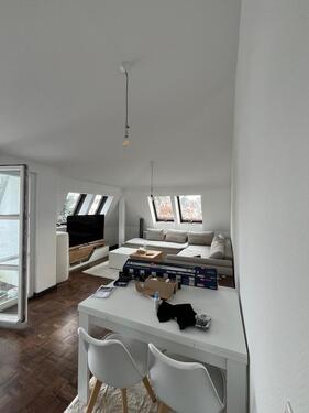 Foto - 2.5 Zimmer Dachgeschoßwohnung in Berlin