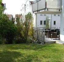 Gepflegte 3-Zi.-Wohnung mit EBK, Parkett, TG und kleinem Garten - Grafenau