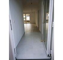 Helle Neubauwohnung mit Terasse - Rottenburg am Neckar