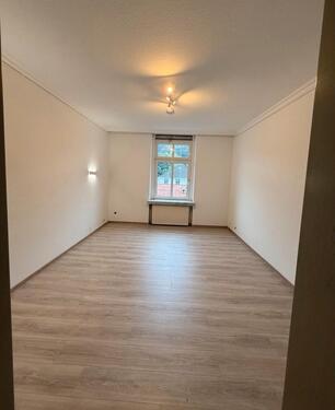 Foto - Renovierte 1,5-Zimmer-Wohnung teilmöbliert