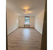 Renovierte 1,5-Zimmer-Wohnung teilmöbliert - Wuppertal Dönberg