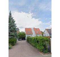 Einfamilienhaus - 2.000,00 EUR Kaltmiete, ca.  220,00 m² in Lampertheim (PLZ: 68623)