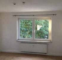 Schöne helle 2-Zimmer-Wohung, KDB, 1. Etage in SG (Nähe Klinikum) - Solingen Central