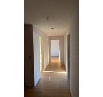 (In Renovierung) 4-Zimmer Dachgeschoss Wohnung in Hagen zu Vermieten