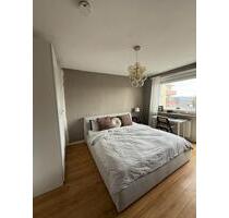 Lichtdurchflutete 1-Zimmer Wohnung (ca. 30 qm) mit Balkon - Frankfurt am Main Bornheim