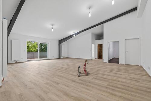 Foto - Außergewöhnliche Gewerbefläche – ideal für kreative und gesundheitsorientierte Konzepte