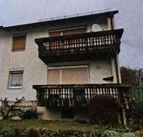 Doppelhaus Hälfte - 95.000,00&nbsp;EUR Kaufpreis, ca.&nbsp; 120,00&nbsp;m&sup2; in Naila (PLZ: 95119)