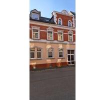 Zentrumsnah und ruhig Wohnen - 99.000,00&nbsp;EUR Kaufpreis, ca.&nbsp; 164,00&nbsp;m&sup2; in Treuen (PLZ: 08233)