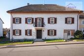 Foto - Zuhause ankommen in Gailingen in der Rheinstr.! Modernisierte 4 Zi.-Whg. mit Küche, Garten + Garage