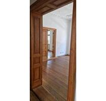 Großzügige Altbauwohnung mit Stuck, Dielen & Einbauküche – 189 m² - Magdeburg