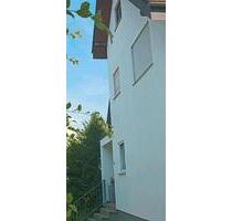Mehrgenerationenhaus 2 Wohn. u. ELW in guter Lage in Bönnigheim